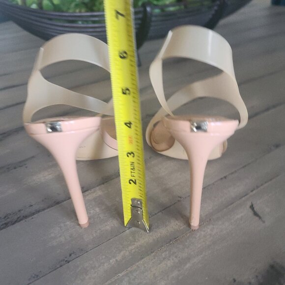 GUESS Womens 7 Beige Translucent Asymmetrical Round Toe Sling-back 4.5 Inch Heel - Picture 5 of 9